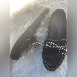 CROCS Brown Leather Slip On Deck Boat Shoes 8